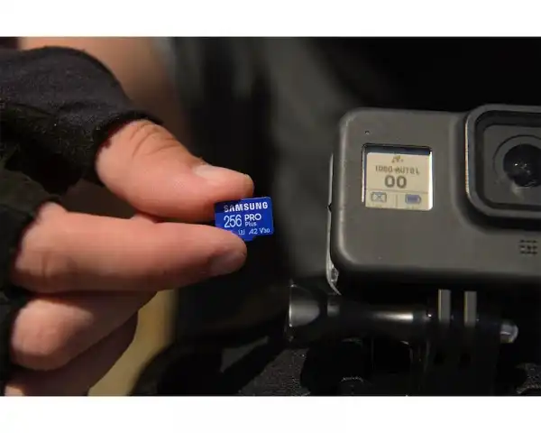 SAMSUNG Memorijska kartica PRO PLUS MicroSDXC 256GB U3 + SD Adapter MB-MD256SA